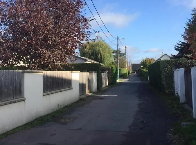 Vakantiehuis A Pied, 300m De La Et 500m Du Village